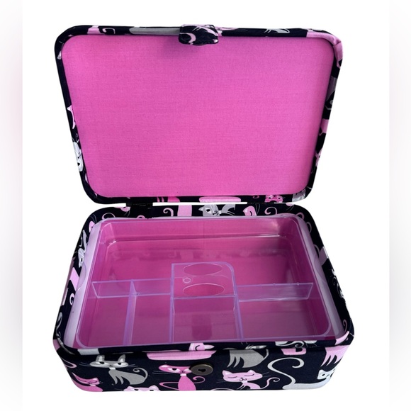 Blank pink & gray fabric covered organizer with magnetic snap closure - Picture 9 of 12